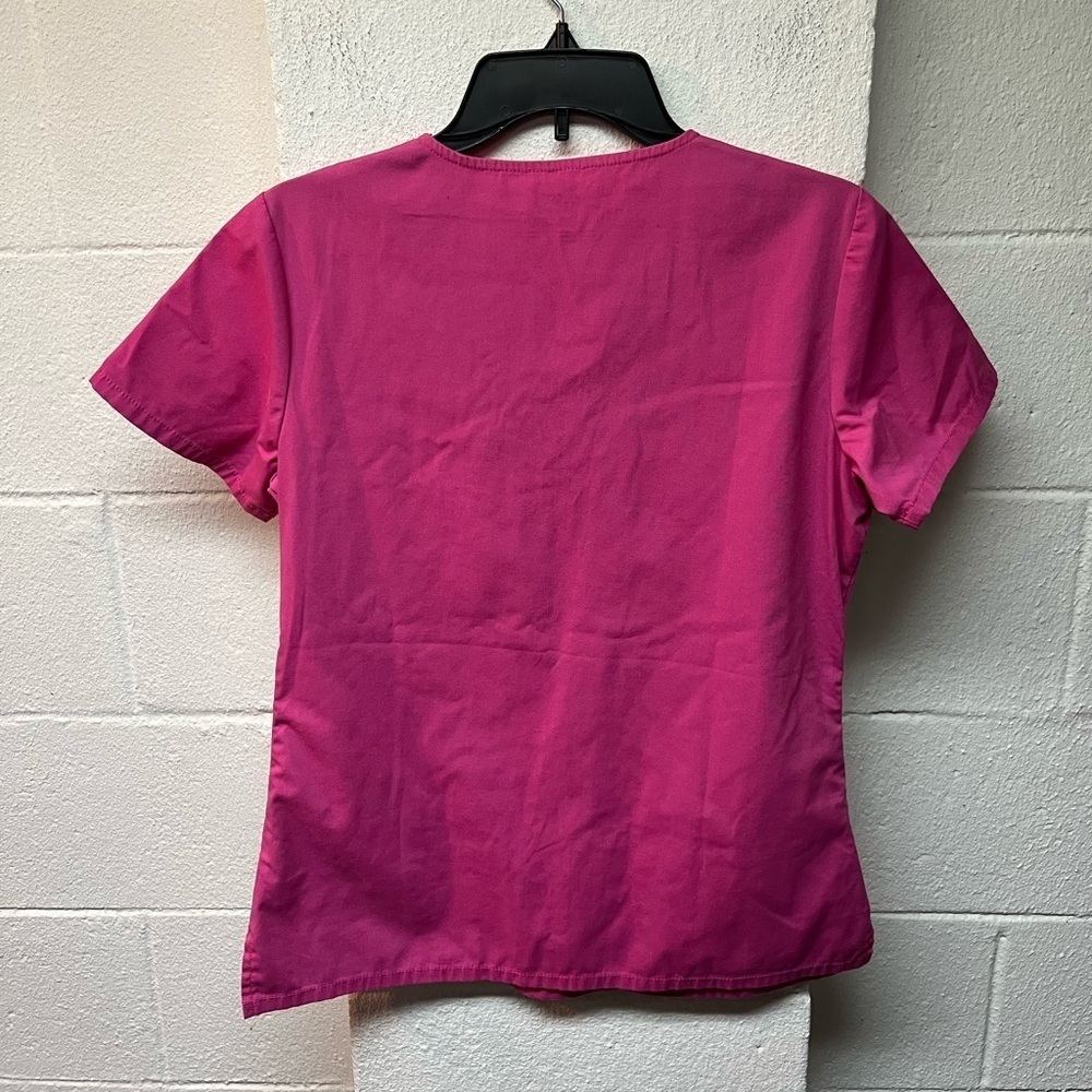 Vibrant Short Sleeve Top in Pink. Small - Picture 5 of 5